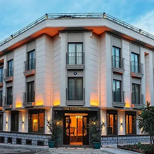 Triton Hotel